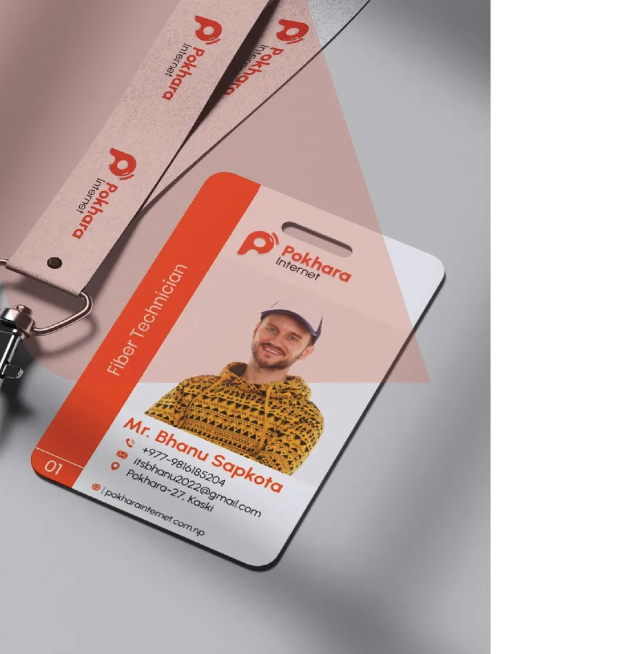 طباعة بطاقات ID وحبال تعليق